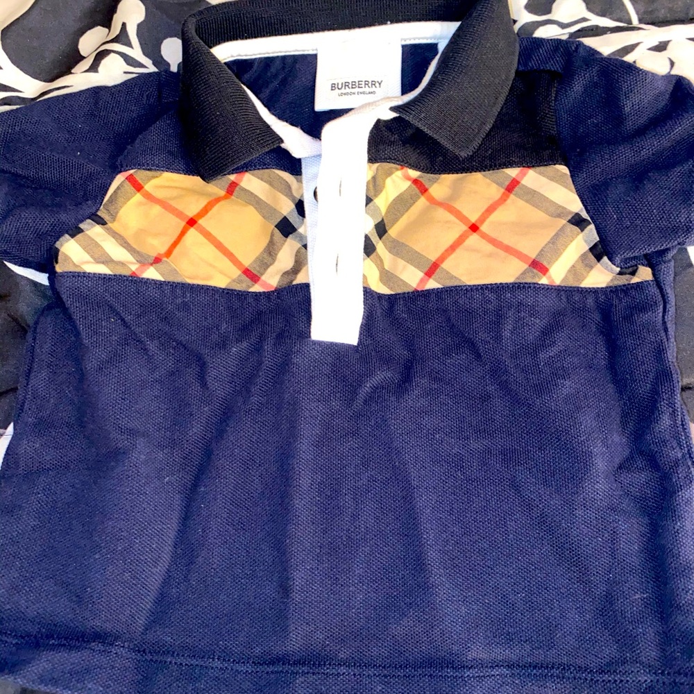 Burberry tshirt